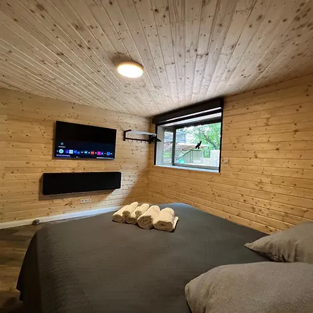 Waldhaus Mit Sauna וופרטל